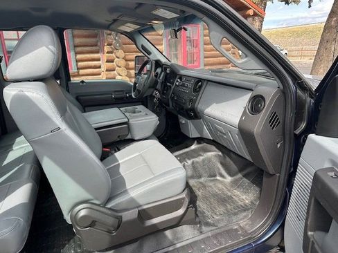 Used 2016 Ford F250 XL w/ Power Equipment Group AWD/4WD image 24