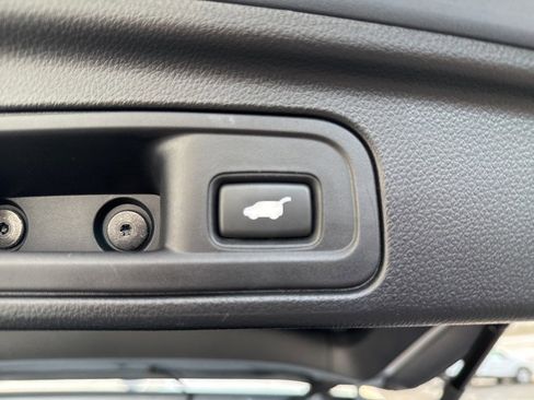 Certified 2022 Honda Pilot Special Edition image 5