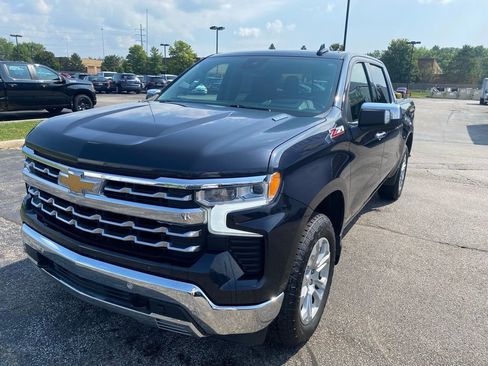 Used 2022 Chevrolet Silverado 1500 LTZ w/ Technology Package image 3