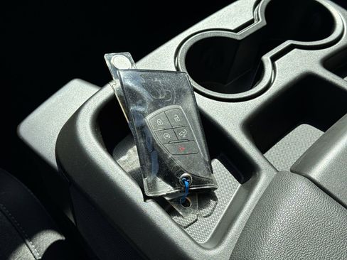 Used 2024 GMC Sierra 1500 Elevation image 35