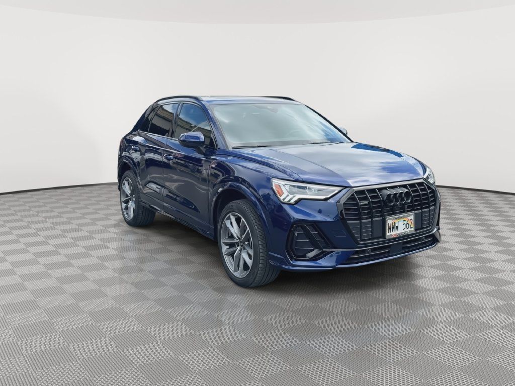 Used 2023 Audi Q3 2.0T Premium Plus AWD/4WD image 3