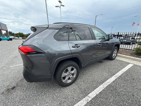 Used 2025 Toyota RAV4 XLE w/ Convenience Package FWD image 10