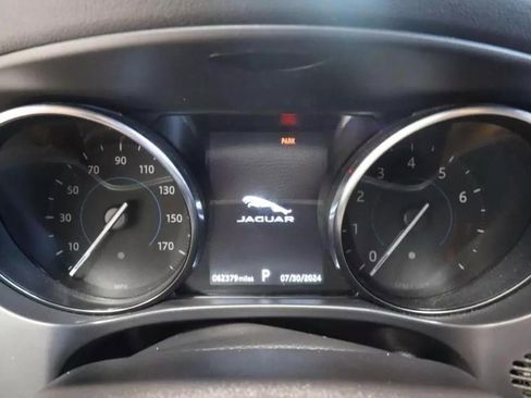 Used 2020 Jaguar F-PACE S image 13