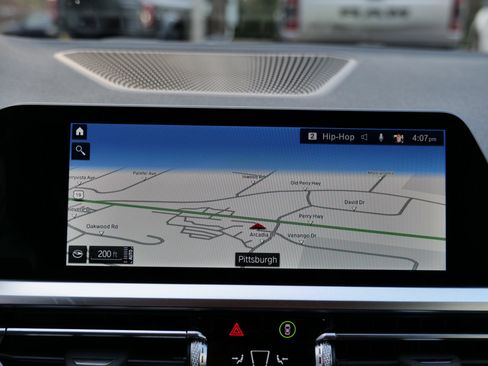 Used 2022 BMW M4 Coupe image 24