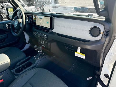 New 2026 Jeep Gladiator Sport image 31