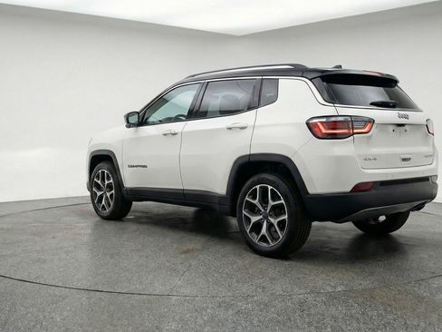 Used 2025 Jeep Compass Limited image 6