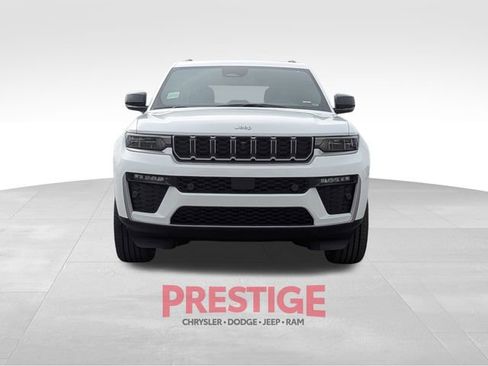 New 2026 Jeep Grand Cherokee Limited w/ Luxury Tech Group II image 2