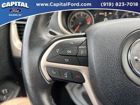 Used 2016 Jeep Cherokee 75th Anniversary image 22