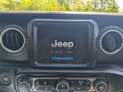 Used 2023 Jeep Wrangler Unlimited Sahara w/ Cold Weather Group AWD/4WD image 25