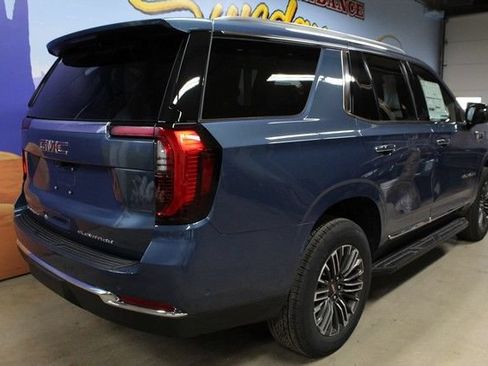 New 2026 GMC Yukon Elevation w/ Elevation Premium Package AWD/4WD image 5
