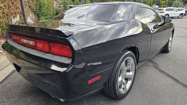 Used 2013 Dodge Challenger R/T w/ Sound Group II RWD image 5