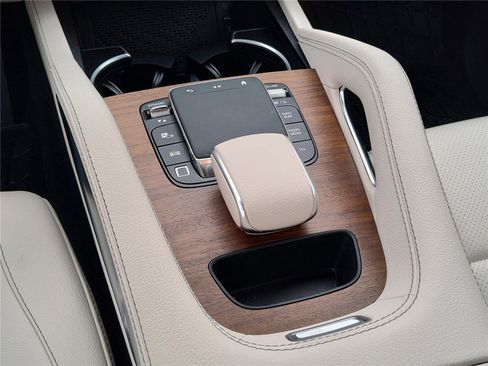 New 2026 Mercedes-Benz GLE 350 4MATIC image 9
