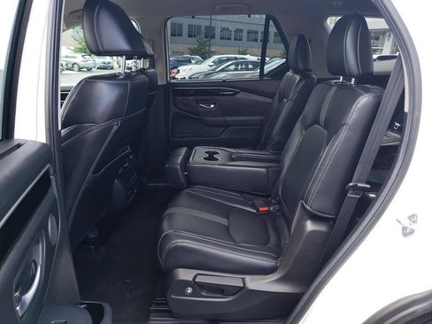 Used 2025 Honda Pilot EX-L image 30