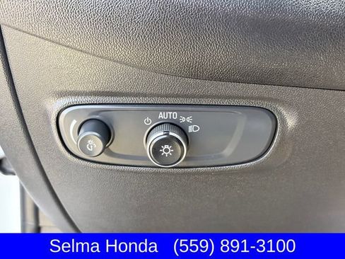 Used 2023 Chevrolet Equinox LT FWD image 24