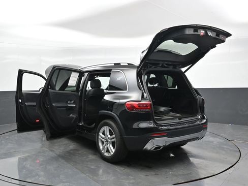 Used 2023 Mercedes-Benz GLB 250 4MATIC image 54