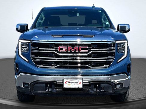 Used 2024 GMC Sierra 1500 SLT w/ SLT Premium Package AWD/4WD image 3
