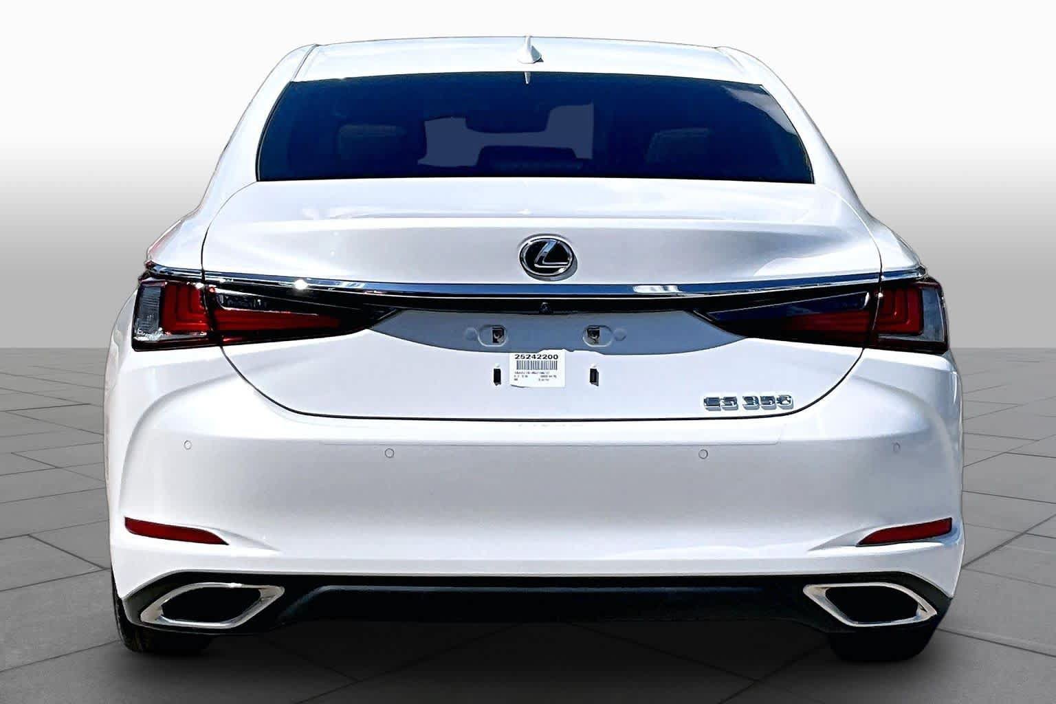 Used 2025 Lexus ES 350 w/ Premium Package FWD image 5