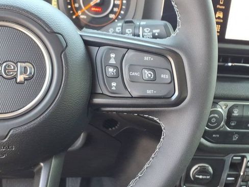 Used 2026 Jeep Wrangler Unlimited Sport AWD/4WD image 18