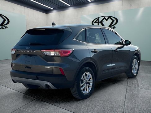 Used 2020 Ford Escape S FWD image 3