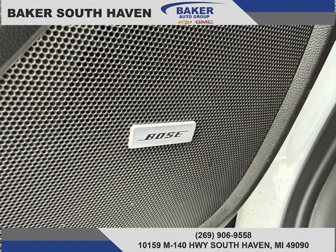 Used 2023 Chevrolet Traverse RS image 21