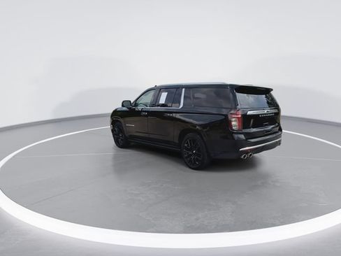 Used 2023 Chevrolet Suburban High Country w/ Advanced Technology Package AWD/4WD image 8
