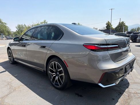 Used 2024 BMW 750e xDrive w/ Executive Package AWD/4WD image 6
