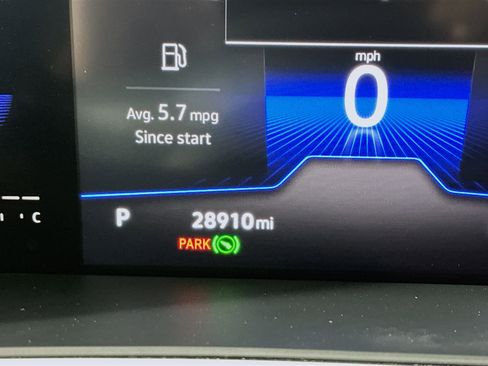 Used 2022 Volkswagen Tiguan S FWD image 18