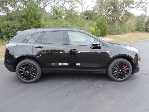 New 2026 Cadillac XT5 Sportv w/ LPO, Onyx Lite Package image 4