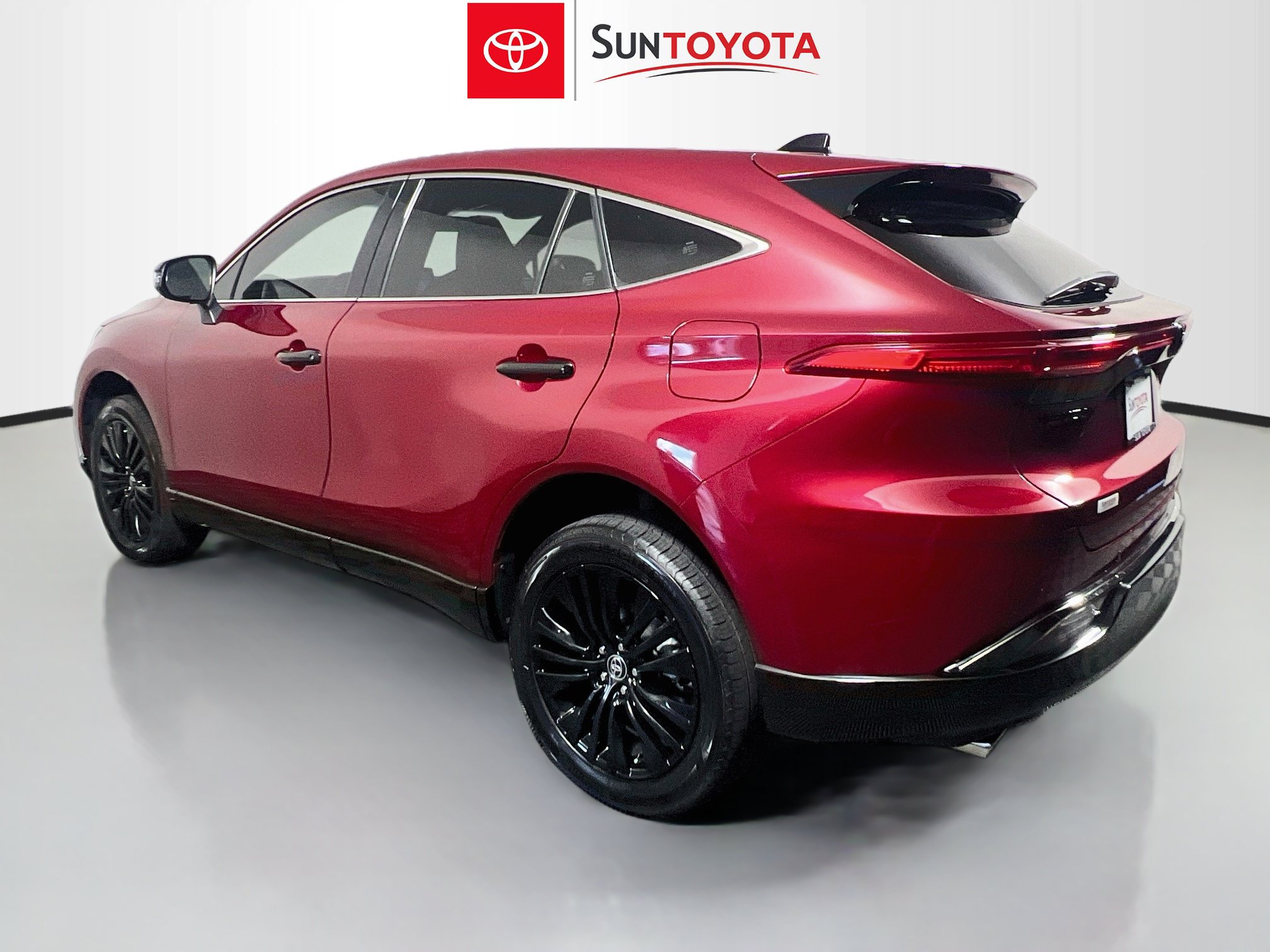 Used 2024 Toyota Venza Nightshade AWD/4WD image 6