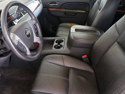 Used 2014 Chevrolet Tahoe LT w/ Luxury Package image 18