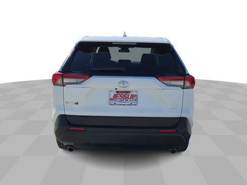 Used 2024 Toyota RAV4 LE image 7