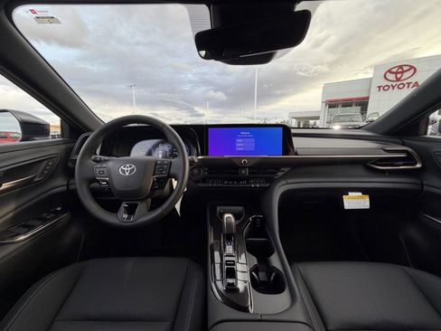 New 2026 Toyota Crown Signia image 19
