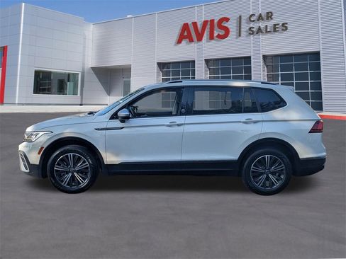 Used 2024 Volkswagen Tiguan Wolfsburg Edition image 11