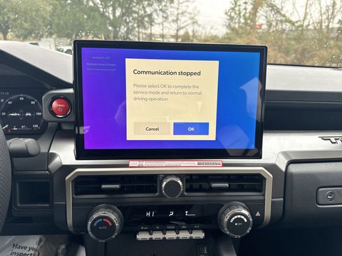 New 2024 Toyota Tacoma TRD Off-Road image 18