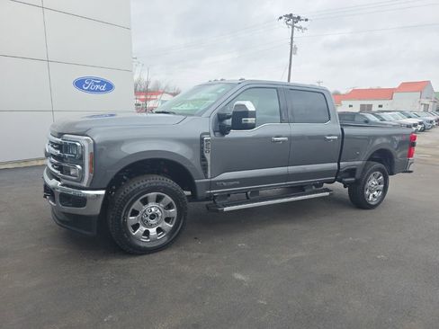 New 2026 Ford F250 Lariat w/ Chrome Package AWD/4WD image 2