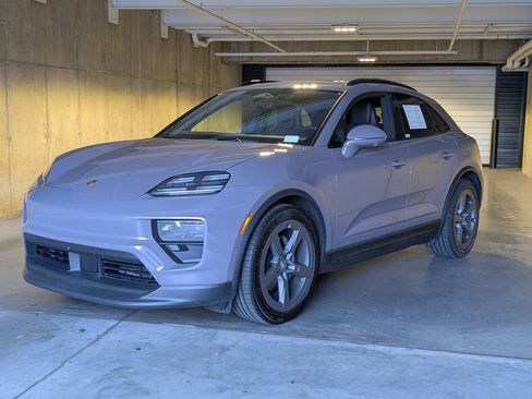 Used 2025 Porsche Macan Electric image 1