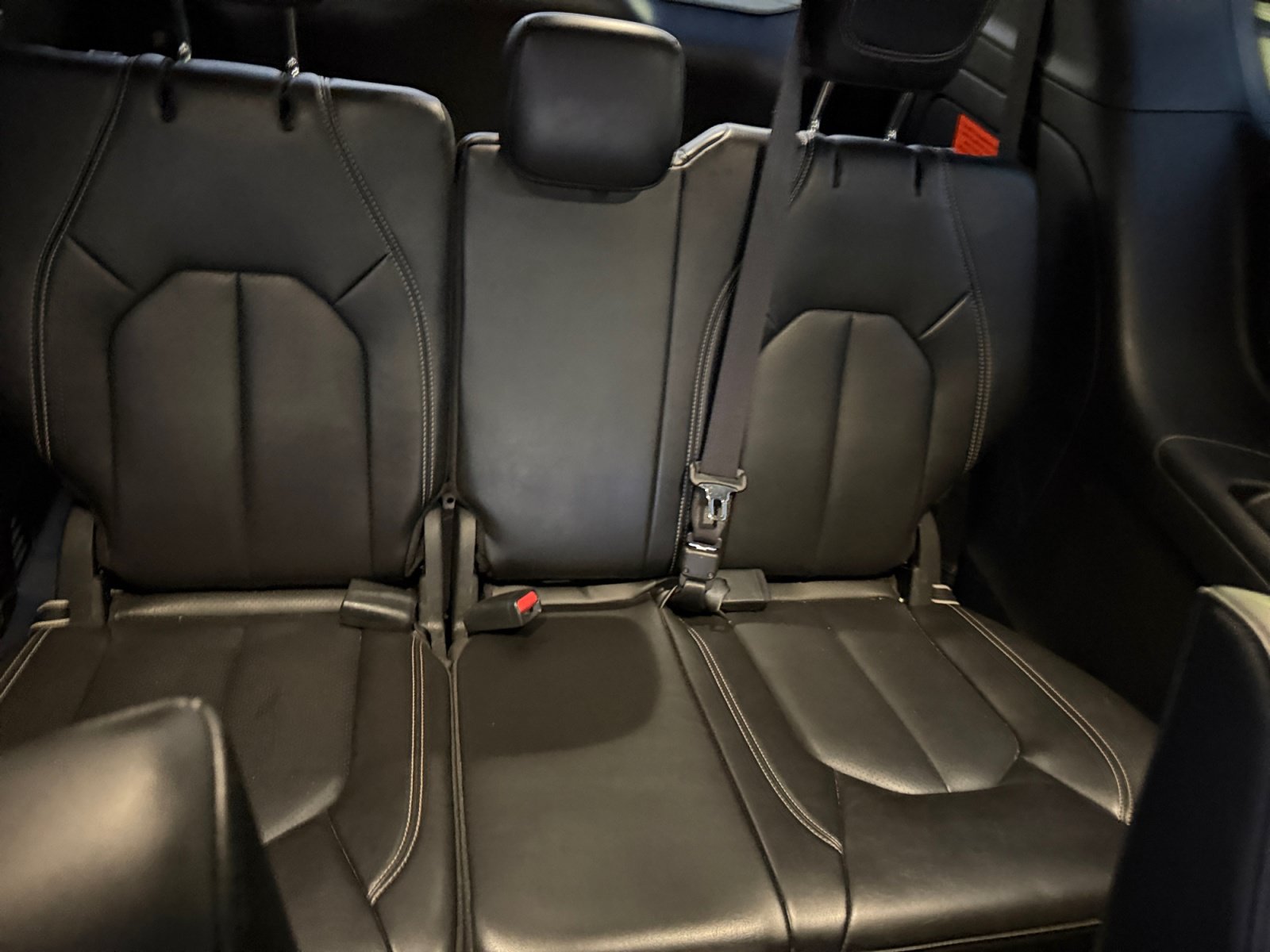 Used 2024 Chrysler Pacifica Limited FWD image 33