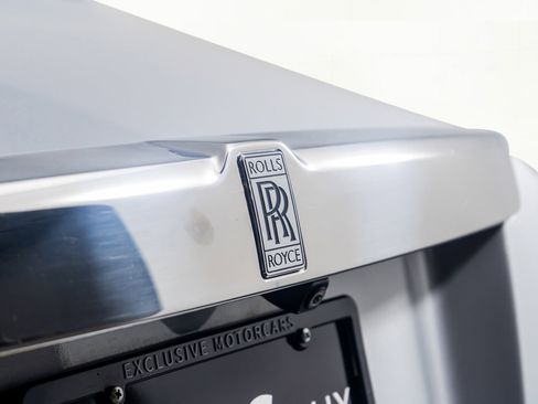 Used 2019 Rolls-Royce Phantom Sedan image 13