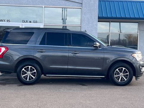 Used 2020 Ford Expedition XLT w/ Equipment Group 202A image 2