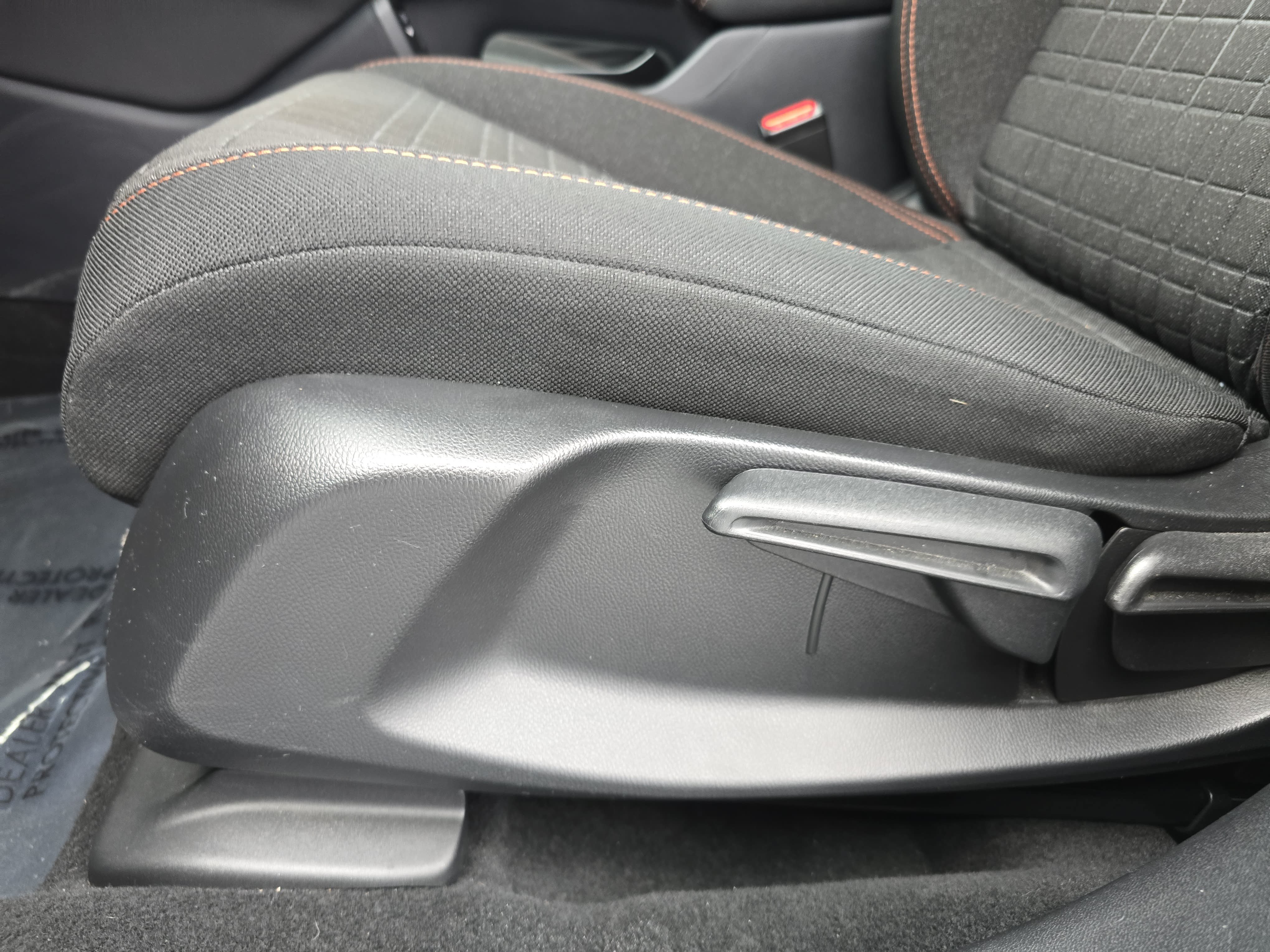Used 2025 Honda HR-V Sport image 28
