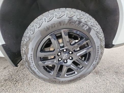 Certified 2024 Chevrolet Silverado 1500 RST w/ Convenience Package II image 38