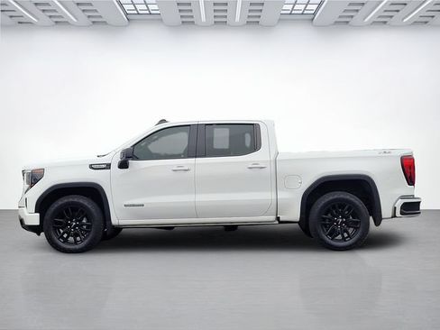 Used 2022 GMC Sierra 1500 Elevation w/ LPO, Elevation Black Package AWD/4WD image 7