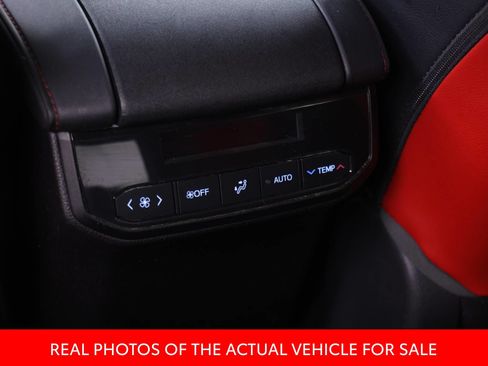 Certified 2021 Toyota Highlander XSE AWD/4WD image 12