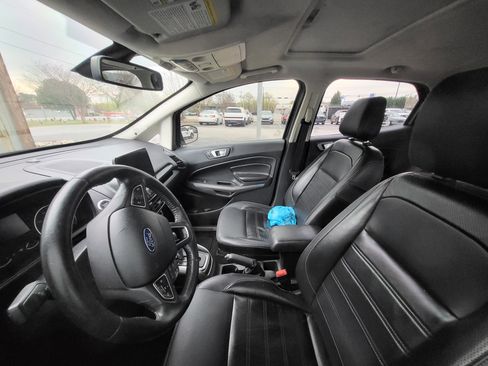 Used 2020 Ford EcoSport Titanium image 10