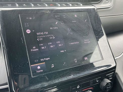 Certified 2025 Jeep Grand Cherokee Altitude image 36