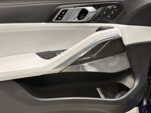 Used 2024 BMW X6 M60i w/ Dynamic Handling Package image 9