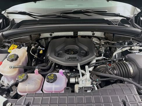 Used 2024 Jeep Grand Cherokee Limited 4xe image 33