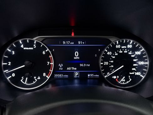 Used 2021 Nissan Altima 2.5 SV w/ SV Premium Package FWD image 33