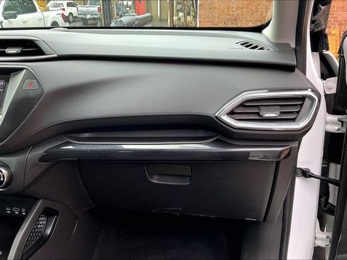 Used 2022 Chevrolet TrailBlazer LT w/ Driver Confidence Package AWD/4WD image 15