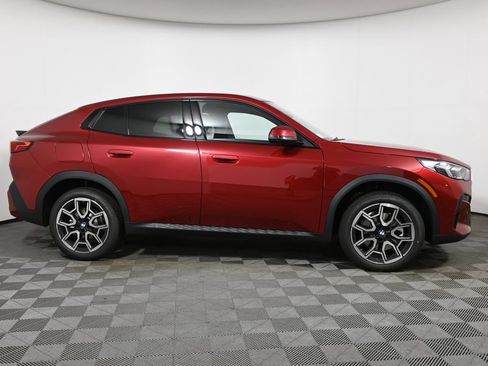 New 2026 BMW X2 xDrive28i w/ Technology Package AWD/4WD image 8